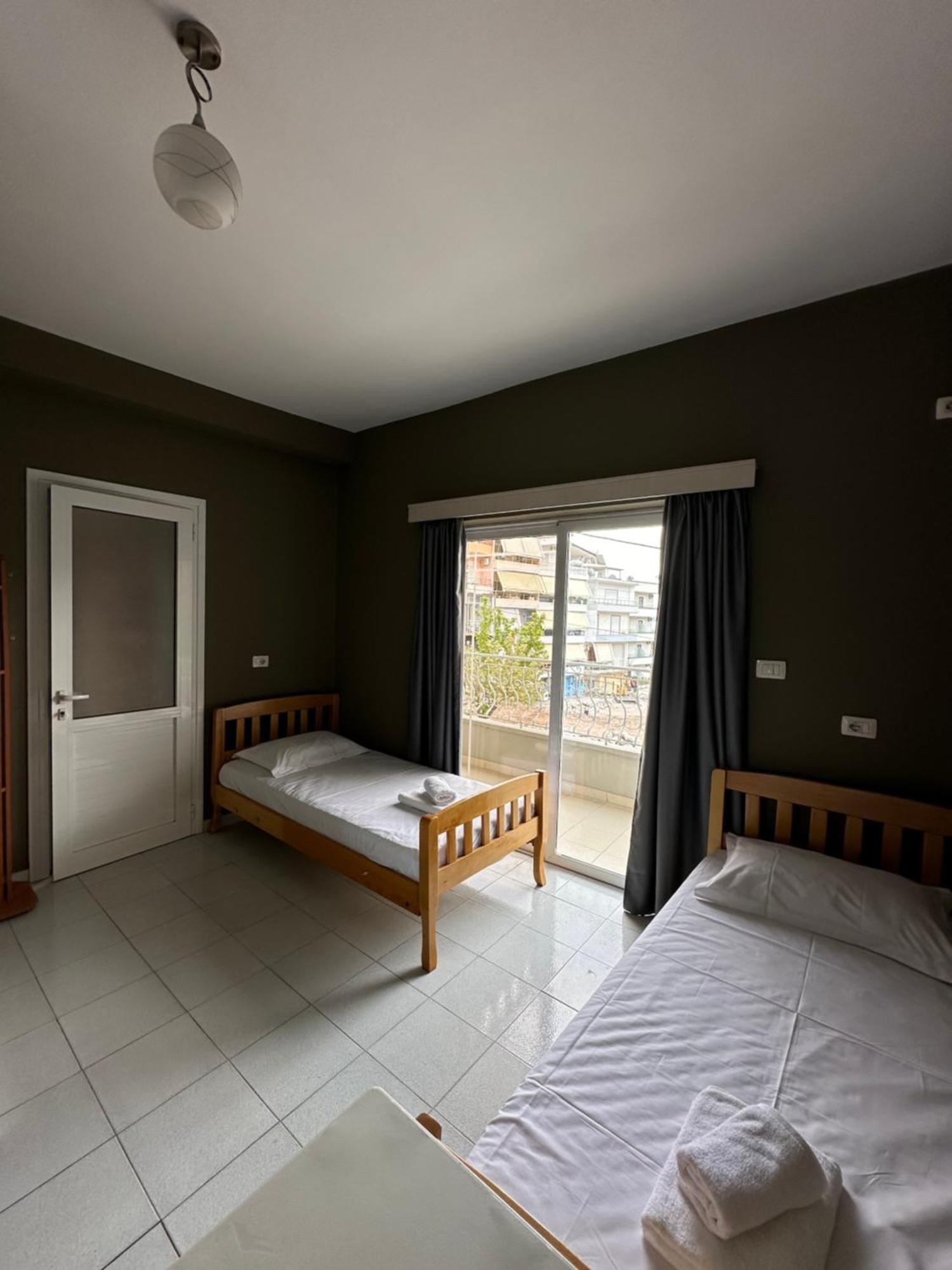 Olivias Apartments City Center Saranda Extérieur photo